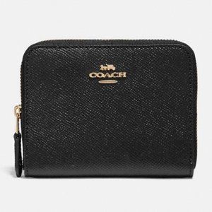 Brand New Small Zip Around Wallet